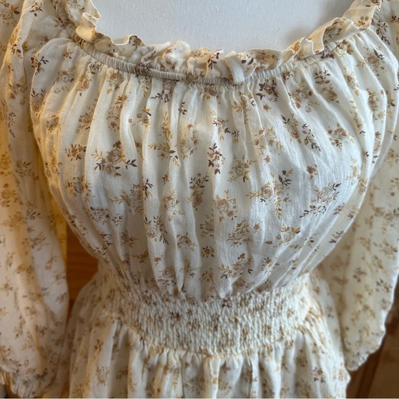 American Eagle Ruffle Scoop Neck Romper - Picture 6 of 11